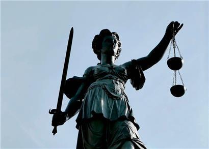 Angst vor „tödlichem Fluch“: Wahrsagerin soll Luxemburger Familie 750.000 Euro abgenommen haben