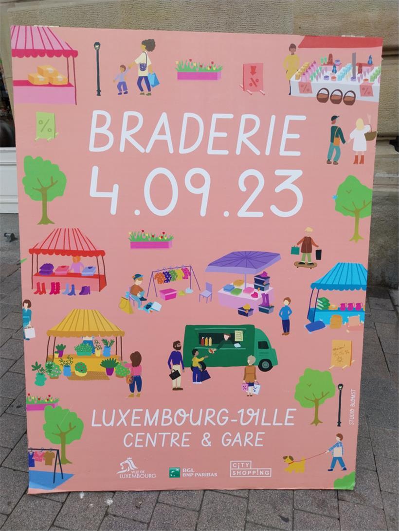 Schnäppchenjagd in Volksfestatmosphäre 