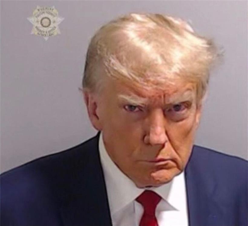 Donald Trump als erster früherer US-Präsident auf Polizeifoto verewigt 