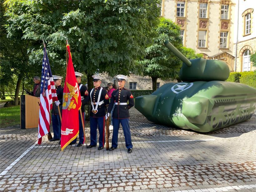 US-Botschafter enthüllt Gedenktafel in Limpertsberg 