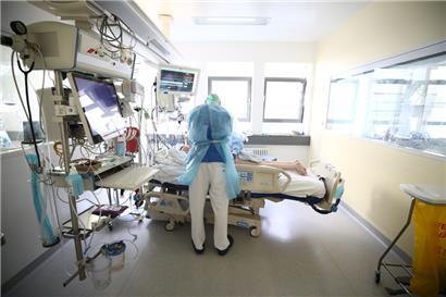 Lange Wartezeiten, wenig Pflegepersonal, kaum Ärztenachwuchs