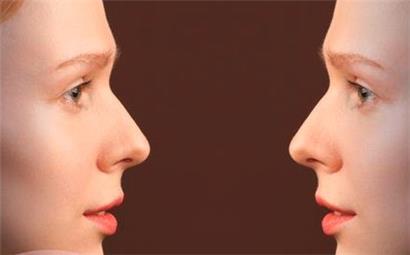 Miroirs et destins au fil de la plume: „Sarah, Susanne et l’écrivain“ d’Eric Reinhardt