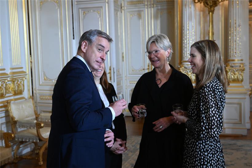 Großherzog Henri vereidigt Luc Friedens Regierungsmannschaft 