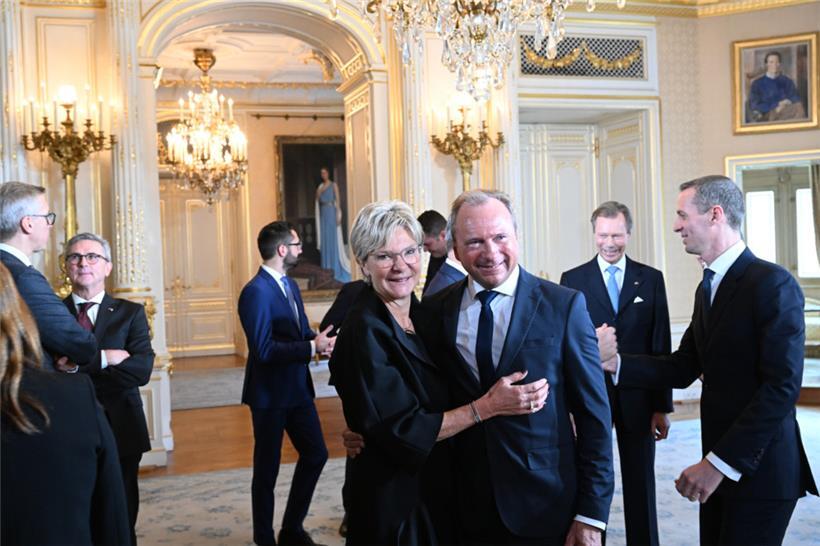 Großherzog Henri vereidigt Luc Friedens Regierungsmannschaft 