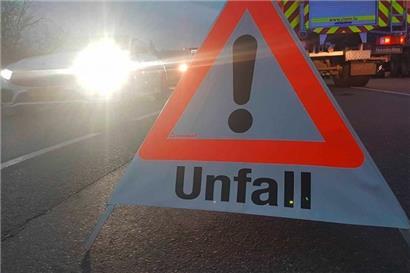 19-Jähriger stirbt bei schwerem Verkehrsunfall