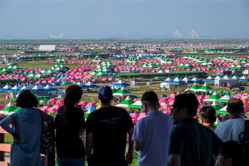 Teil 8: August – Sportliche Höchstleistungen, Trumps Polizeibild und die Evakuierung des „Jamboree“ 