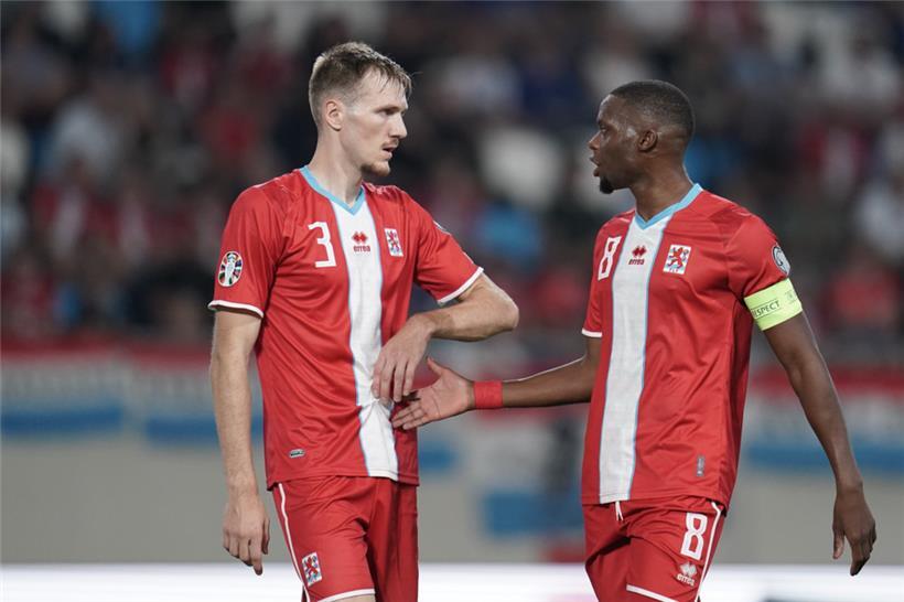 Teil 9: September – Ärger am Flughafen, Höhenflüge bei der EM-Quali und Krieg in Berg-Karabach 