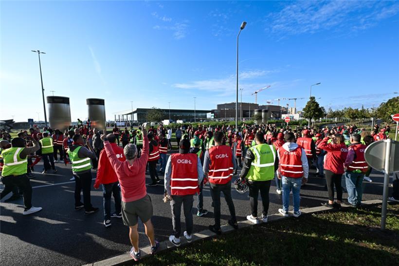 Teil 9: September – Ärger am Flughafen, Höhenflüge bei der EM-Quali und Krieg in Berg-Karabach 