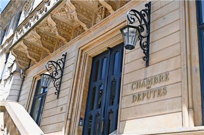 Ce député doit démissionner!