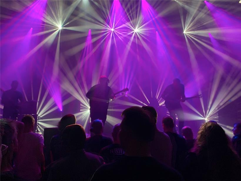 Aus dem Effeff: Die überzeugende fünfte Auflage des Gloomaar-Festivals in der Gebläsehalle in Neunkirchen 