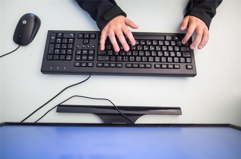 Droit de réponse de Monsieur Schneider, l’actionnaire unique de la société Sandstone S.A. en liquidation et liquidateur 