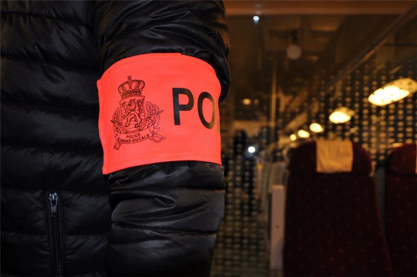 Alkoholisierter Mann greift Eisenbahnbeamten an 