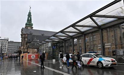 Dieb schlägt Inhaber eines Lebensmittelgeschäfts im Bahnhofsviertel