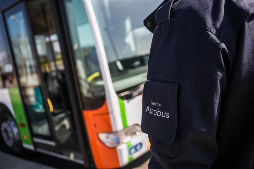 Betrunkener geht in Ettelbrück auf Busfahrer los – Zeugen entschärfen Situation 