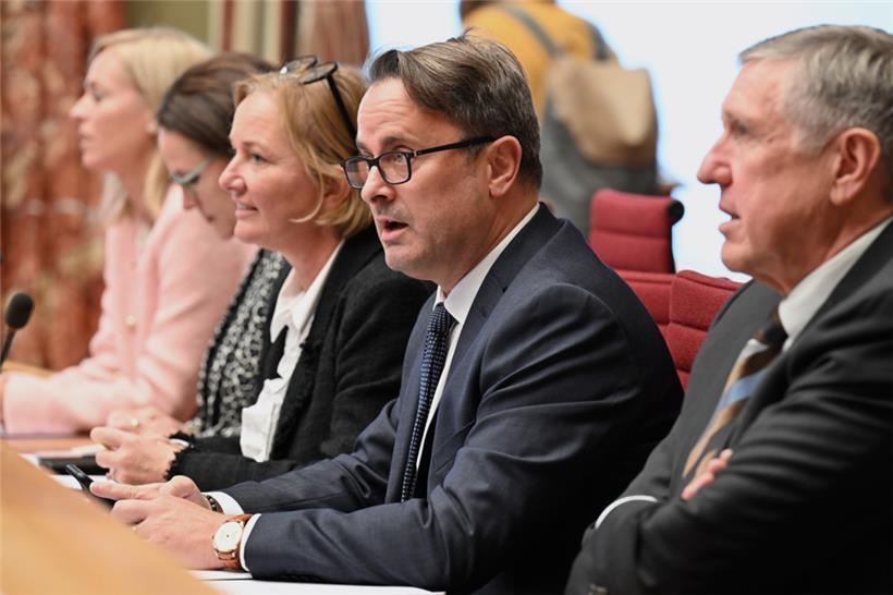 „Ech trauen iech“ – Ein Premier, ein Abkommen, viele Fragen 