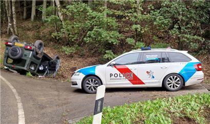 Auto überschlägt sich bei Unfall nahe Kautenbach – Fahrer verletzt