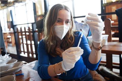 „Santé“ meldet: Zahl der Neuinfektionen bleibt „nahezu unverändert“ – aber zwei weitere Todesfälle