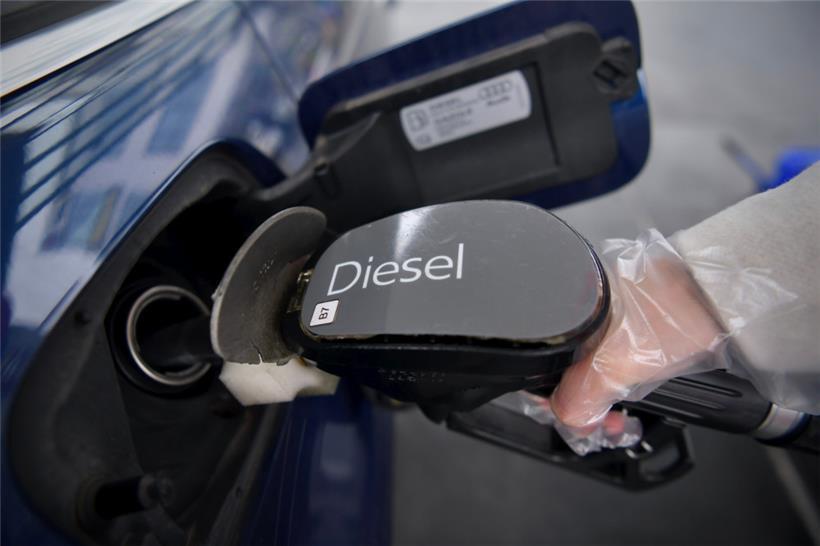 Spritpreise fallen: Sämtliche Benzinsorten und Diesel ab Dienstag billiger 