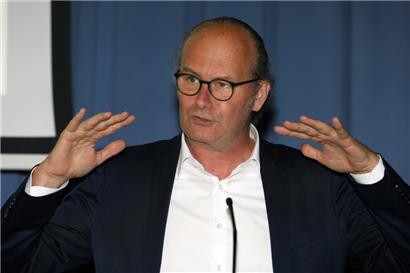 EU-Kommission legt Energiepaket vor – Claude Turmes fordert Tempolimit und zwei Tage Homeoffice