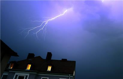 Warnstufe gelb: Meteolux warnt vor Gewittern in Luxemburg am Freitagabend