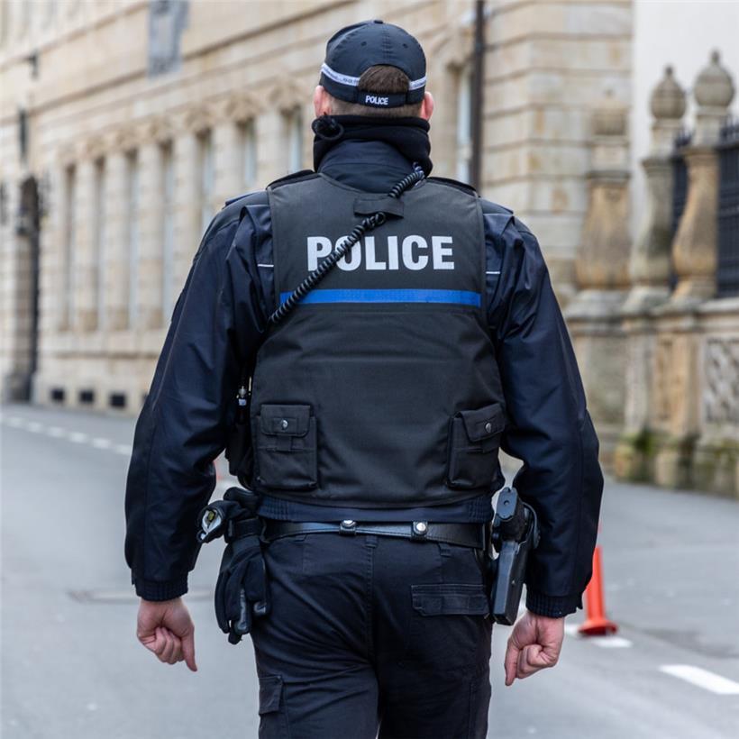 Untersuchungshaft: Zwei Kneipeninhaber greifen Gemeindemitarbeiter an 