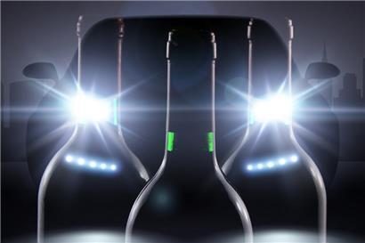 Schlafender Autofahrer prallt in Absperrgitter einer Baustelle