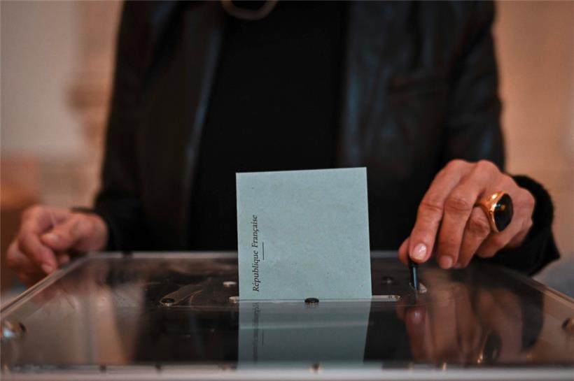 Präsidentschaftswahl geht in erste Runde 