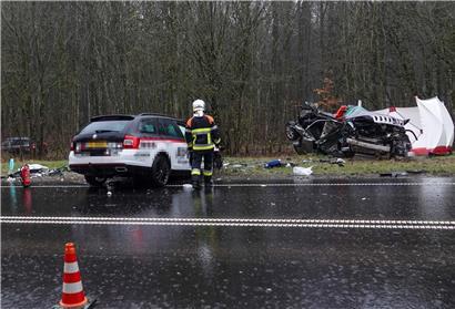 Unfall am Samstagmorgen auf der N7 – ein Schwerverletzter und ein Toter