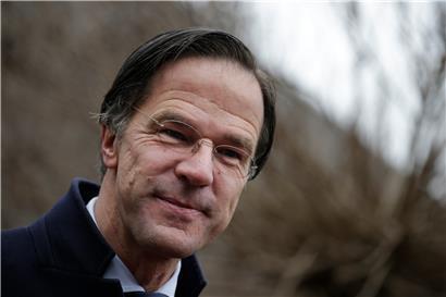 Mark Rutte: Weiche Schale, harter Kern