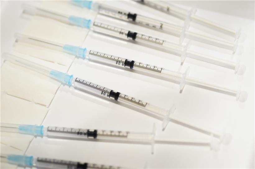 CSMI-Gutachten unterstreicht Änderung der Impfstrategie der Regierung 