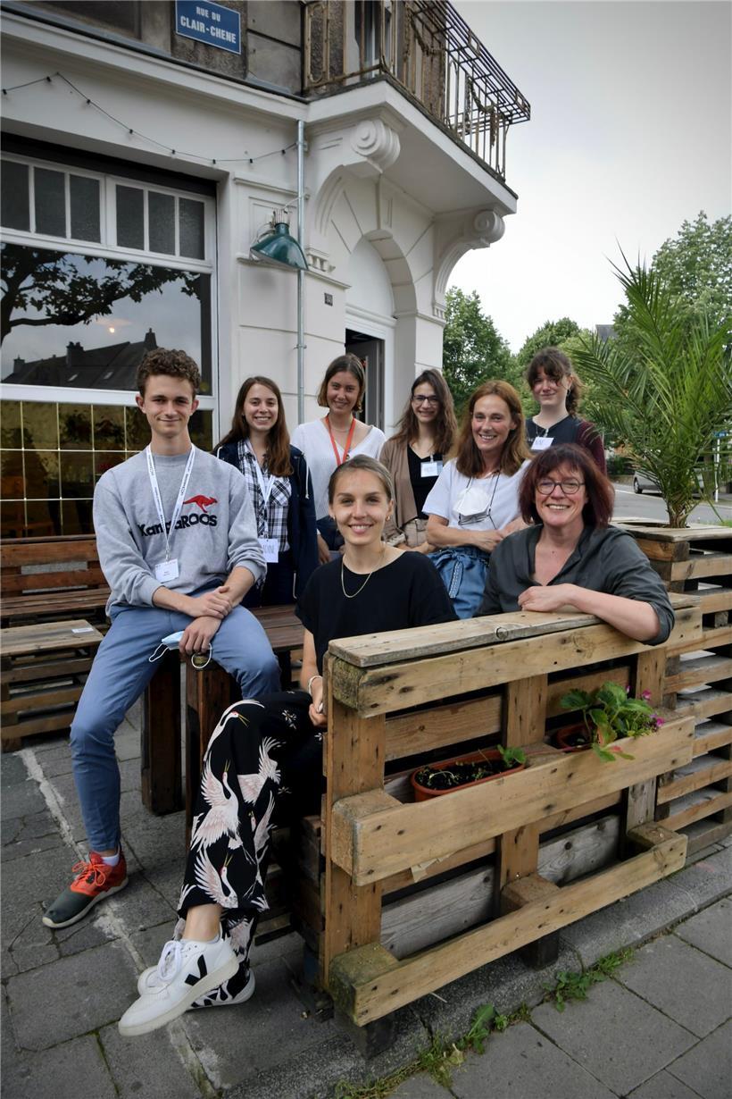 Ortsbesuch: Studenten und Senioren in der digitalen Welt 