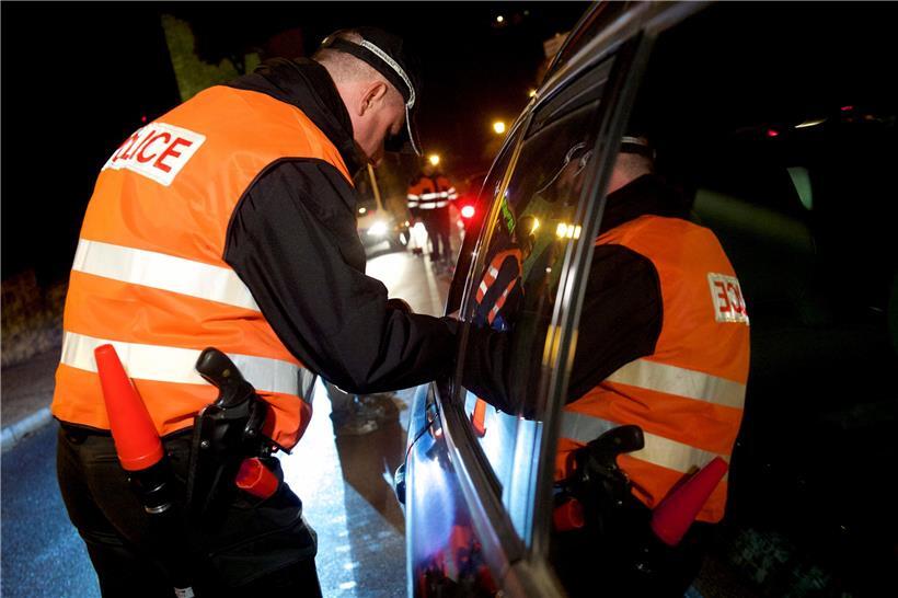 Polizei führt 498 Alkoholkontrollen in Nacht von Freitag auf Samstag durch 