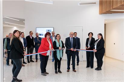 Neues Ausbildungsgebäude eingeweiht: Hier lernt man Lastwagen fahren