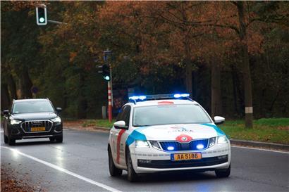 Mann schlägt Fahrerin ins Gesicht