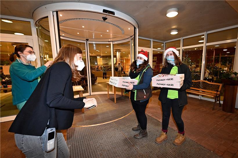 Aktion der Lëtzebuerger Landjugend a Jongbaueren: Mit leuchtenden Traktoren durch Luxemburg 