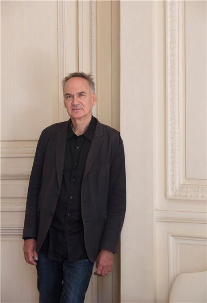 Descartes 2.0: le prix Goncourt attribué à Hervé Le Tellier pour „L’anomalie“