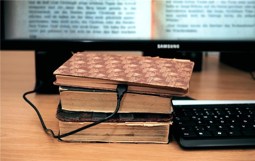 Ech sinn e Buch: Ee Plädoyer fir d’Buch an de Print 