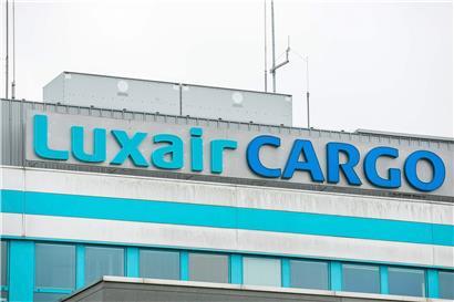 Proteste gegen Luxair-Sparmaßnahmen auf dem Luxemburger Kirchberg