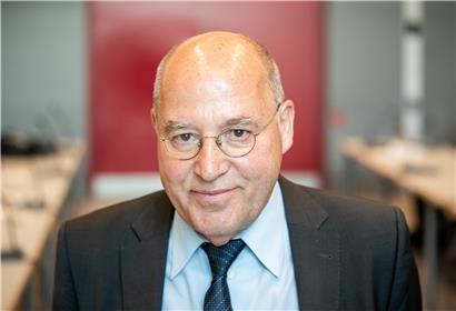 Ex-Linken-Fraktionschef Gregor Gysi ist jetzt außenpolitischer Sprecher