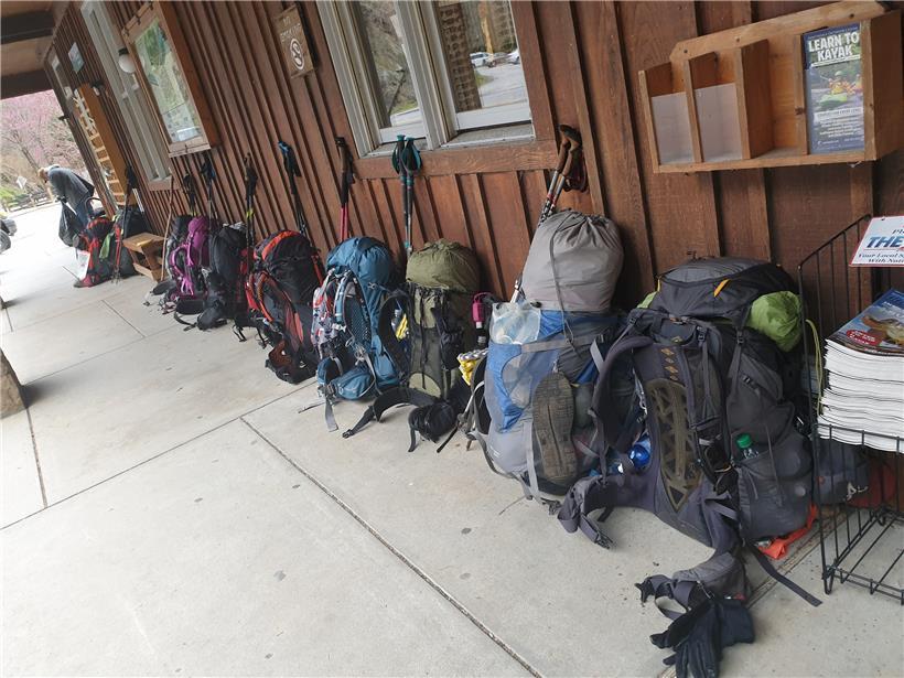 Ein Virus auf dem längsten Wanderpfad der Welt 