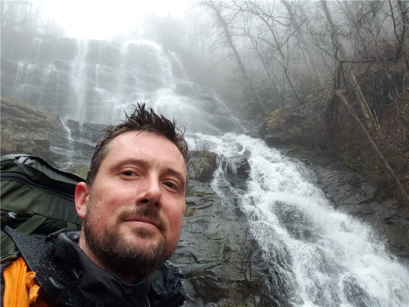 Ein Virus auf dem längsten Wanderpfad der Welt 