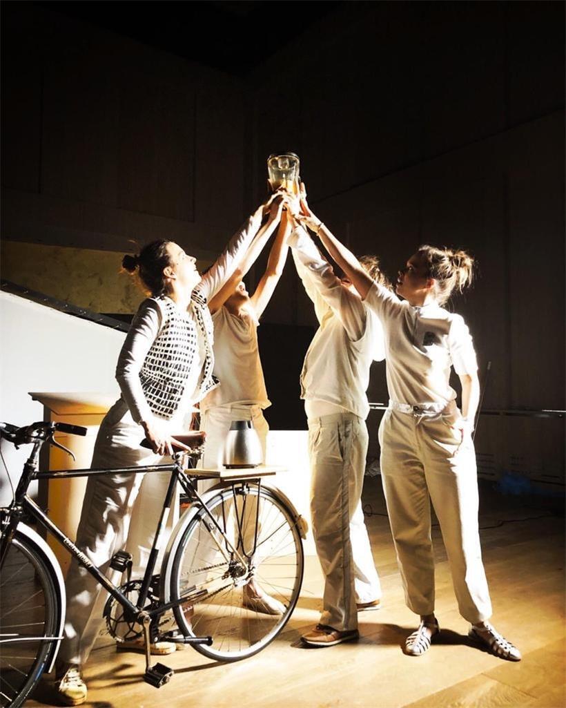 Réduire les moyens du bord, puis jouer avec 