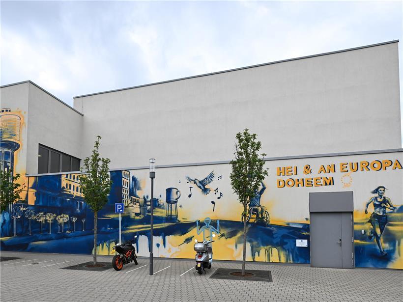 Düdelingen weiht partizipatives Graffiti-Werk an Sportzentrum ein 