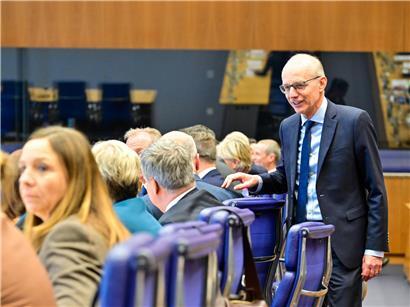 Teilnehmer des Comité de coordination tripartite im European Convention Center Luxembourg (ECCL) bei Sitzung 2026