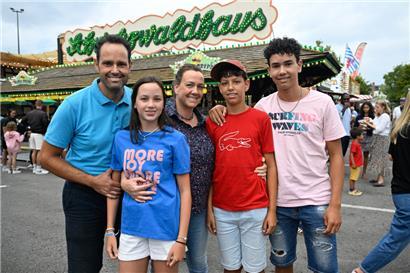 Karussell, Riesenrad und Co. zum halben Preis: Familientag auf dem Glacis