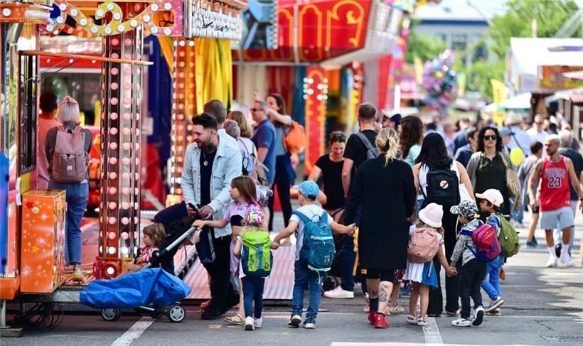 Billiger essen oder billiger spielen? Die Aufteilung des „Fouer“-Familientags hilft nur den Schaustellern 