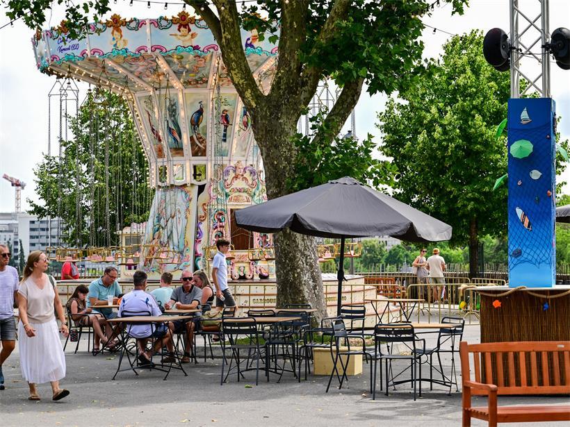 Cocktails, Kettenkarussell und ein Blick über das Petrusstal: „Summer op der Gëlle Fra“ ist zurück 