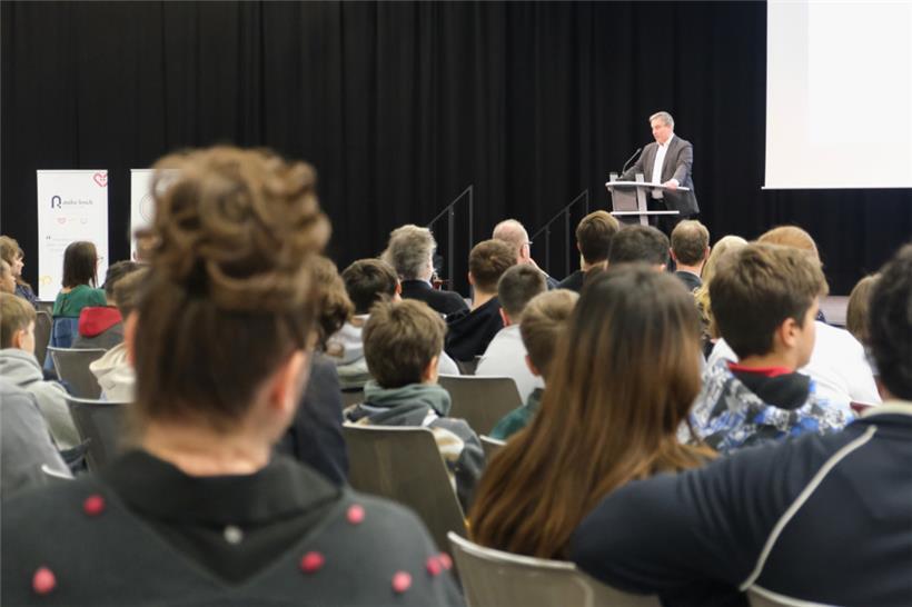 Bildungsminister Claude Meisch bei der Preisverleihung im „Forum Geesseknäppchen...