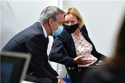 Bildungsminister Claude Meisch und Gesundheitsministerin Paulette Lenert geben Erklärungen zu Ungereimtheiten bei der Verhängung von Quarantänen in den Grundschulen
