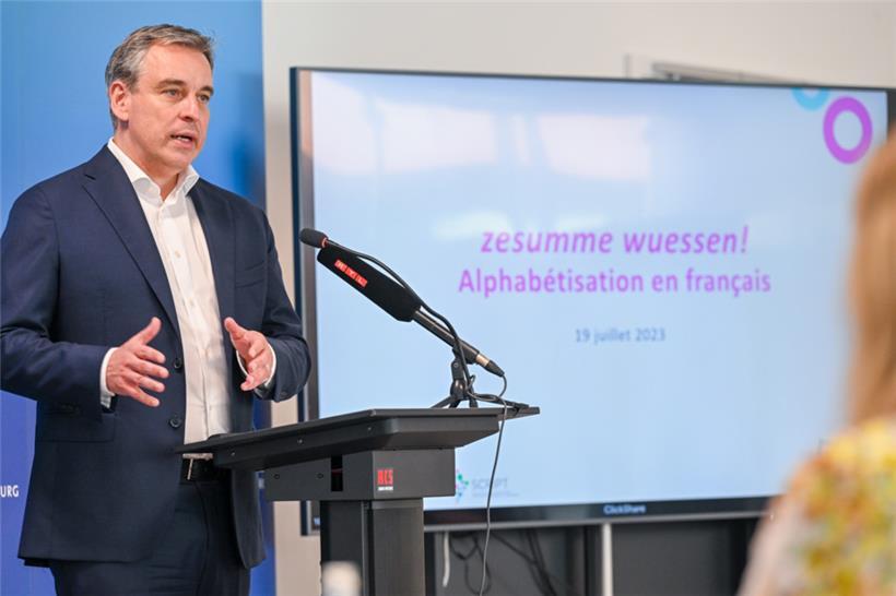 Bildungsminister Claude Meisch zog eine Zwischenbilanz des Pilotprojekts

